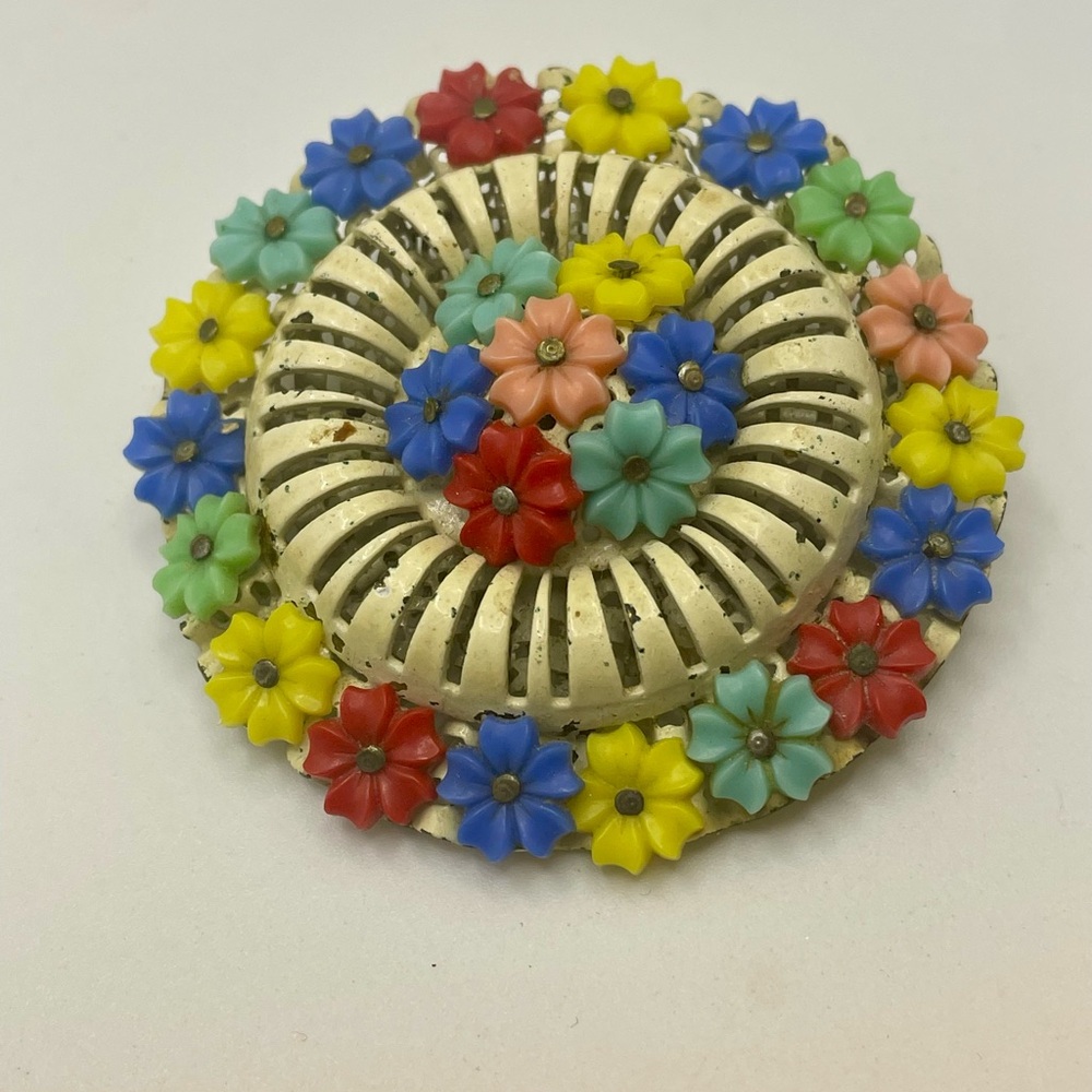 Miriam Haskell White Enamel MultiColor Lucite Flower Basket Brooch in the Round